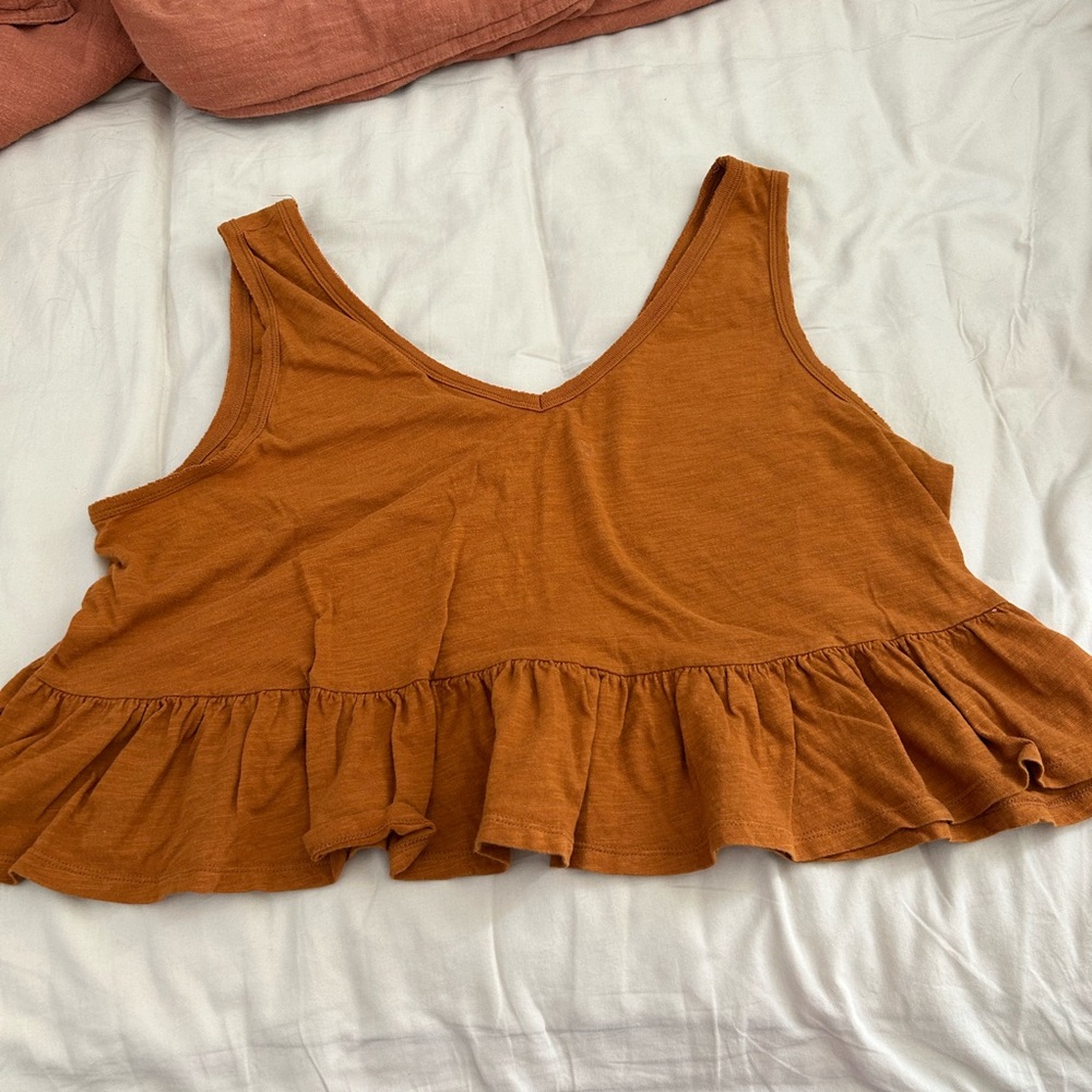 Women’s cropped tank